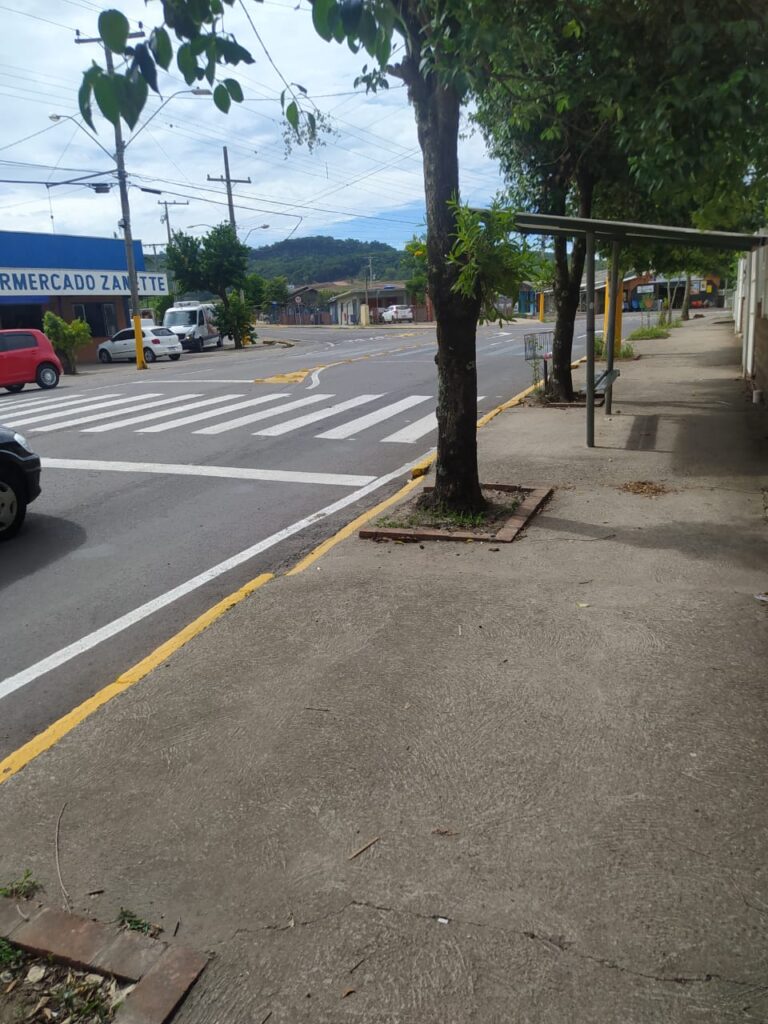 Foto parada de ônibus